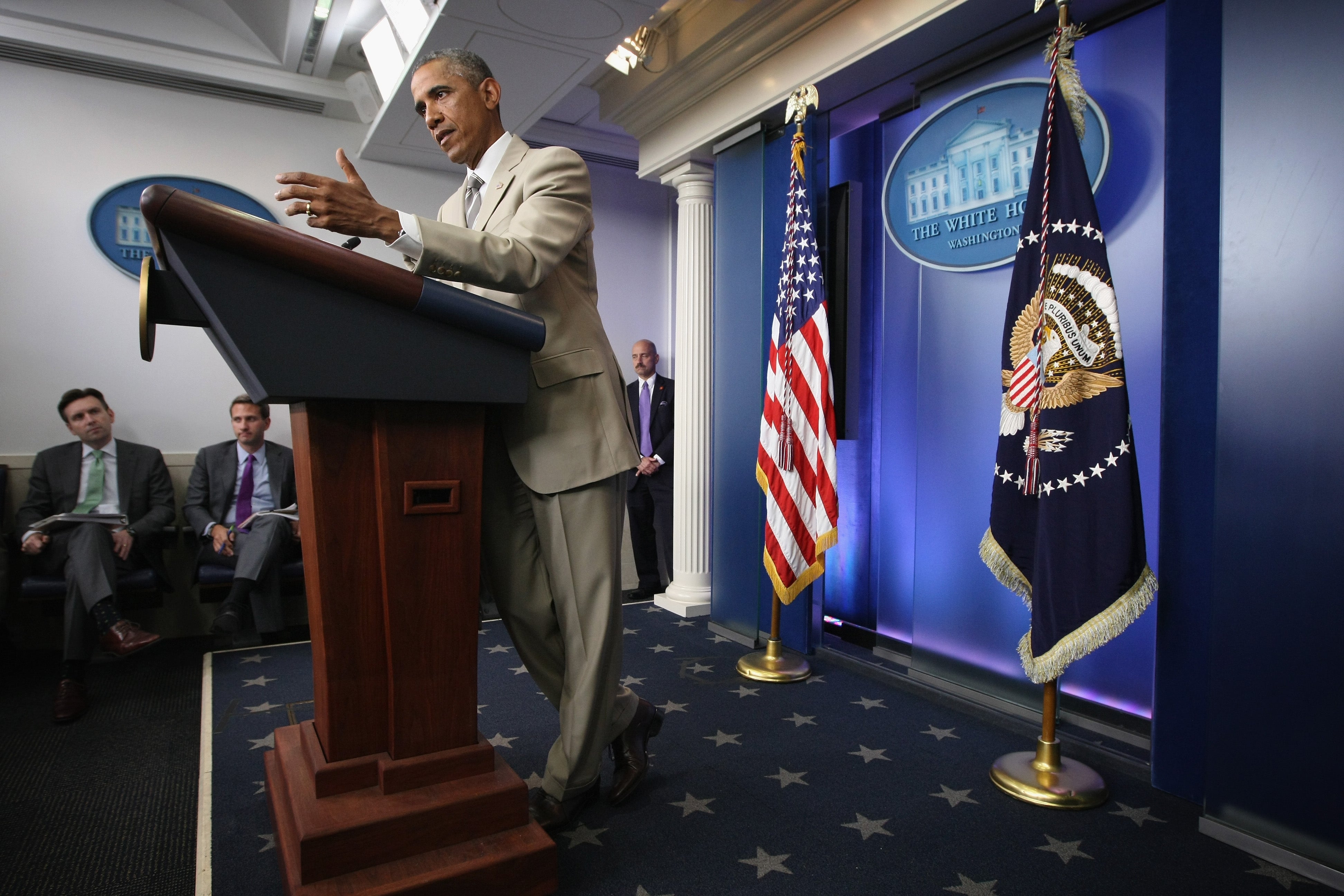 Barack Obama wore the tan suit during a White House press briefing about the U.S. military’s response to ISIS